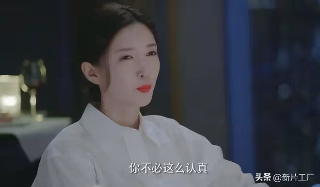 40歲萬茜操作太「橫」,跟34歲白客演夫妻,新劇熱度干到3億!