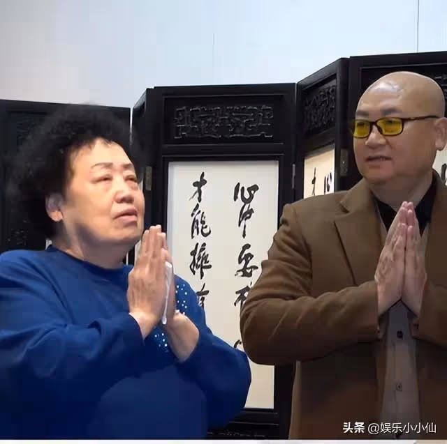 遲重瑞夫婦緬懷星雲大師,陳麗華淚流不止,遲重瑞上前安慰妻子