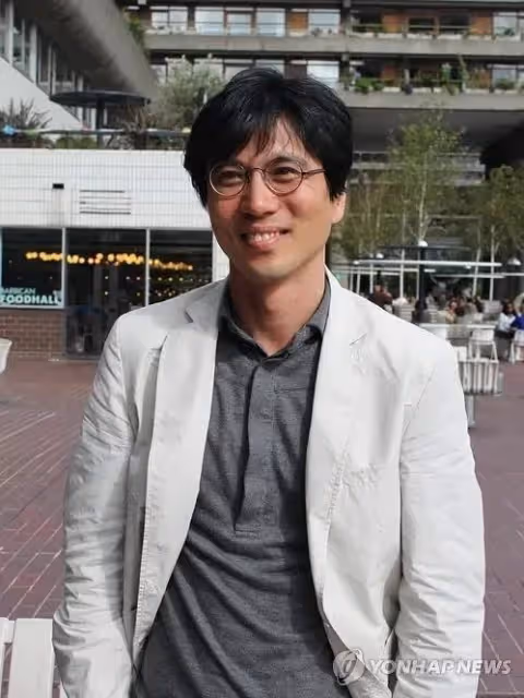 一脫成名,被封殺十五年的湯唯憑藉「二婚男」老公在韓國封神