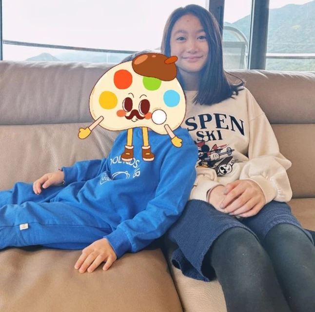 李小鵬11歲女兒近照曝光,「萌神」奧莉長大了,五官精緻越來越美