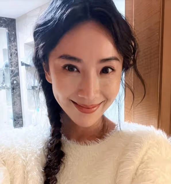 42歲知名女星被鄰居起訴!放任3娃深夜吵鬧,令對方煩到看精神科