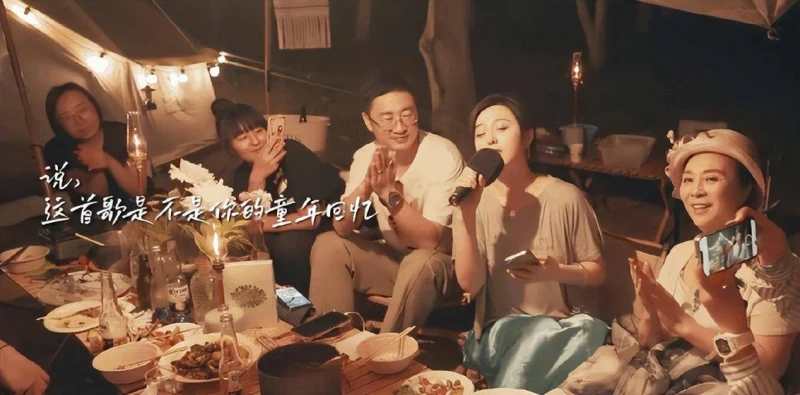 范冰冰攜二婚男友寺廟禮佛,燒香點燈超虔誠,無名指戴戒指疑訂婚