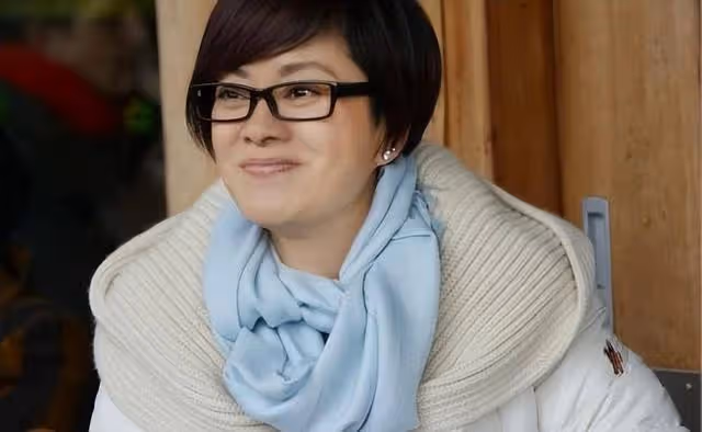 歌后毛阿敏：丈夫病逝1年後，留下260億遺產，如今的選擇令人淚目