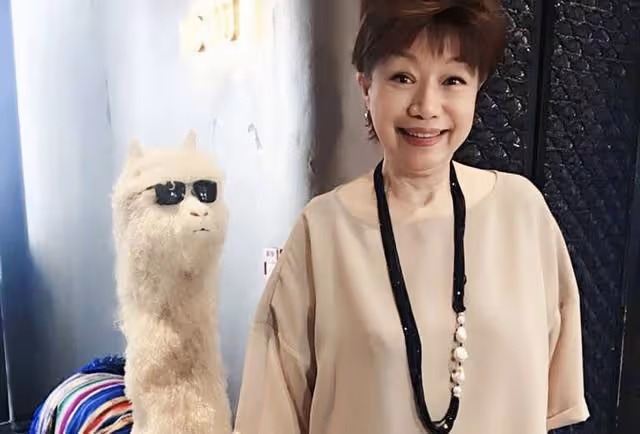 TVB知名老戲骨慘遭降薪續約！堅持不婚主義，拒絕兩任男友求婚