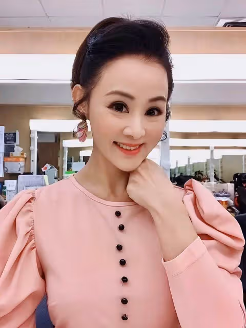 終身不婚不生!49歲八點檔女星「淚守失智父」盡孝一輩子 經濟獨立「不靠男人」笑喊:一個人也開心
