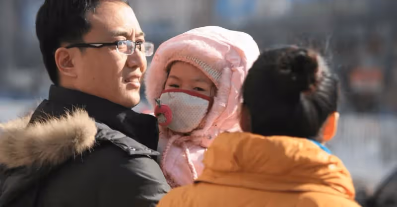 大年初二連夜帶孩子回娘家，婆婆阻攔，兒媳憤怒：你們家太欺負人