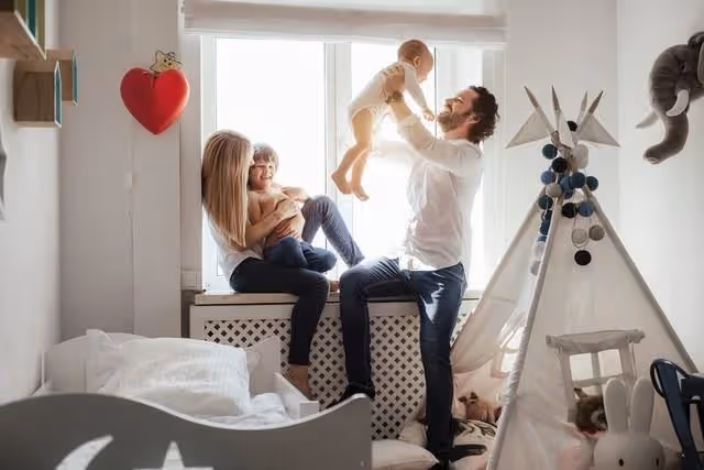 夫妻倆買房,婆婆卻讓她和姑姐合夥買因為看著女兒一家租房住難受