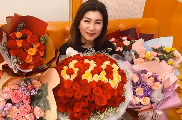 TVB高層自家豪宅聚餐，陣容堪比頒獎禮，透露黃宗澤最受內地歡迎