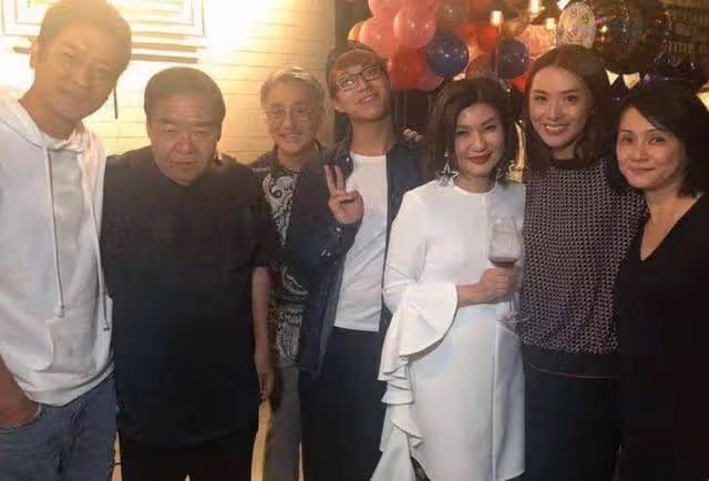 TVB高層自家豪宅聚餐，陣容堪比頒獎禮，透露黃宗澤最受內地歡迎