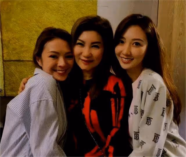 TVB高層自家豪宅聚餐，陣容堪比頒獎禮，透露黃宗澤最受內地歡迎