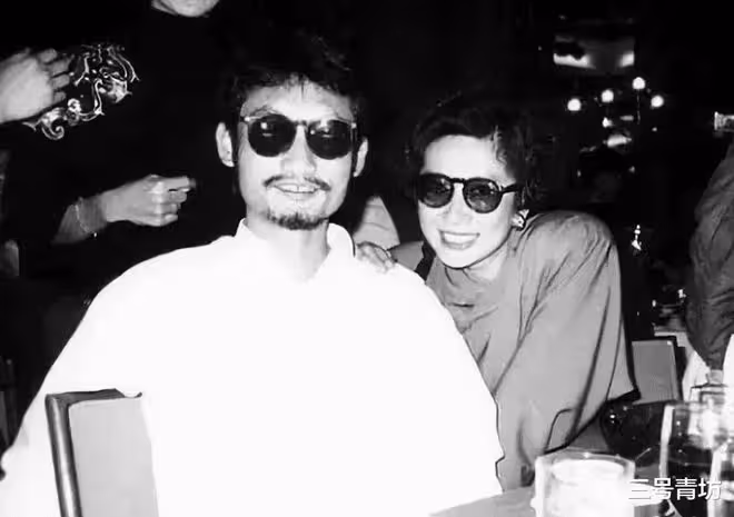 著名製片人施南生：與導演徐克離婚後，71歲無兒無女的她如何了？