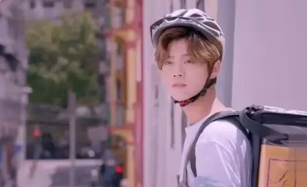 五官模糊,帥哥美女變臉,影視劇濾鏡能有多離譜?