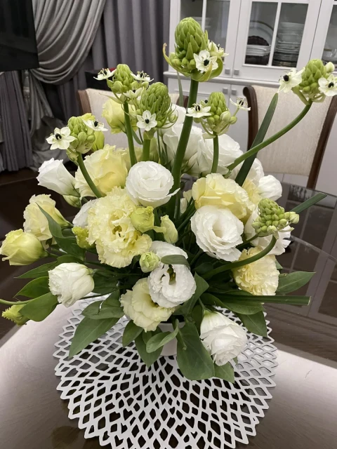 除夕買花求好運!于美人初一早上看「半盆都枯萎」心驚急扔 果真「家裡出事了」嘆:不敢再買了