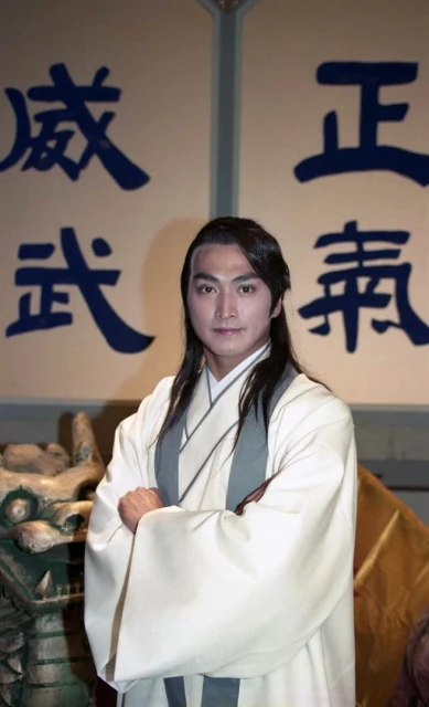 當年紅遍台灣!63歲男星「路邊擺攤賣肉」全被拍 知情人曝「他其實身家破億」網愣:出來做健康的?