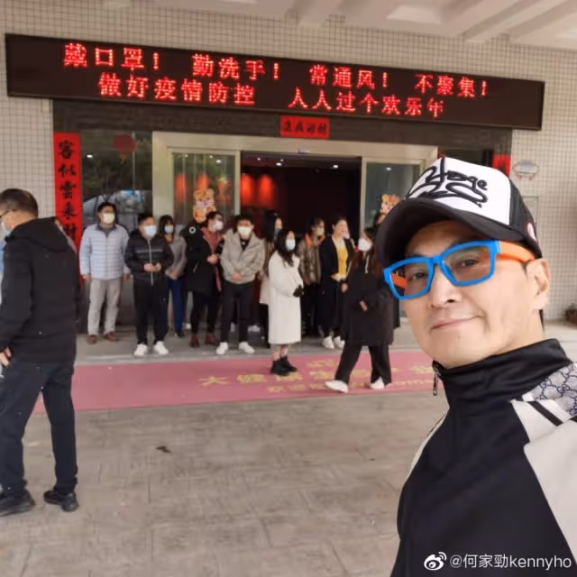 當年紅遍台灣!63歲男星「路邊擺攤賣肉」全被拍 知情人曝「他其實身家破億」網愣:出來做健康的?