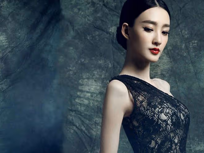 W女星老公被曝涉嫌詐騙10億,豪擲5000萬買房買車?娛記喊話王麗坤