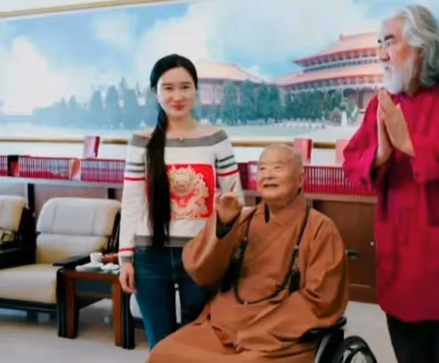 96歲佛光寺星雲大師圓寂!張紀中發文悼念,嬌妻露肩著裝惹熱議