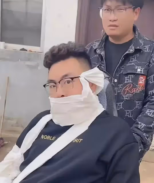 流量正式回歸許姚!姚家男兒兄妹直播帶貨人氣高,田家忘記了初心