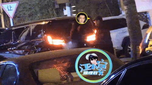 與楊穎復合無望！黃曉明深夜攬女製片人入懷，貼臉熱聊、舉止親密