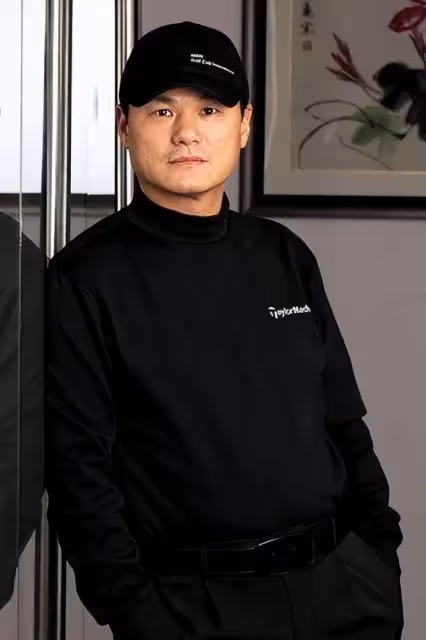歌唱家張也:單身54年無兒女,和「男閨蜜」呂繼宏相伴21年惹人羨