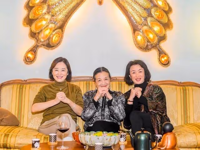 68歲林青霞曬拜年照，讓人直呼狀態太好了！