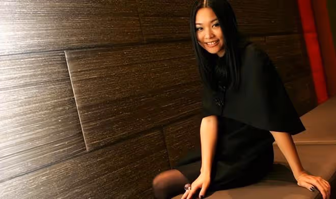 曾經紅極一時，如今落魄不堪的明星：有人街頭賣唱，有人精神分裂
