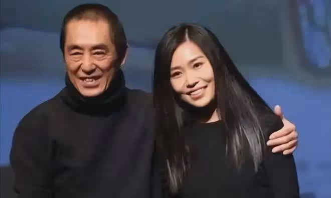知名導演被曝潛規則選妃,私生活混亂私生子無數,馮小剛等人躺槍