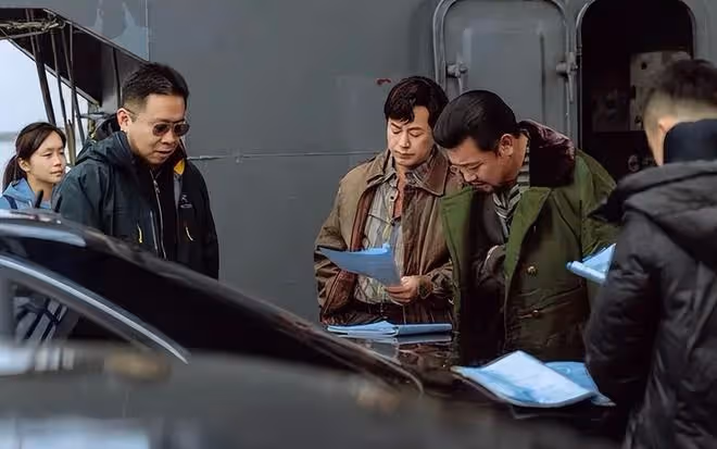 《狂飆》慶功宴:張頌文李一桐同框參加,張譯高葉卻缺席惹爭議