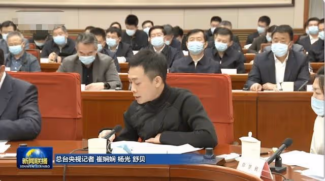 張譯上新聞聯播再登熱搜!黑歷史被扒黑料不斷,他要塌房了嗎?