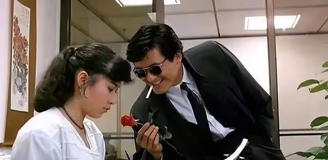 1990年,《英雄本色3》殺青後,徐克就和周潤發一刀兩斷!