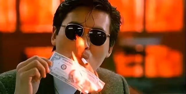 1990年,《英雄本色3》殺青後,徐克就和周潤發一刀兩斷!