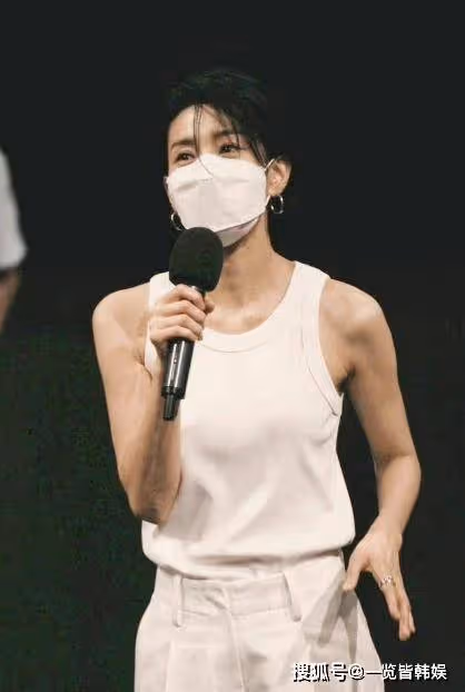 金瑞亨長發溫婉動人 50歲追星少女心不減 曾遭前男友PUA至今單身