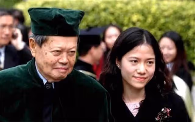 網友曝101歲楊振寧病重恐時日不多,曾說想活過120歲,多陪陪翁帆