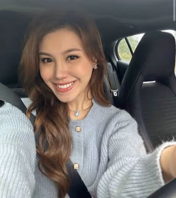 硬捧？23歲TVB上位小花劇集首露面被批外形顯老：像個發麵饅頭