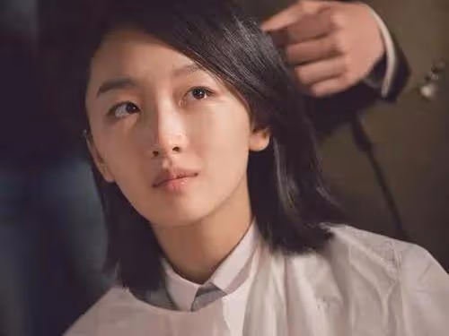 網傳:周冬雨和劉昊然領證結婚,劉昊然後援會緊急闢謠,真假難辨