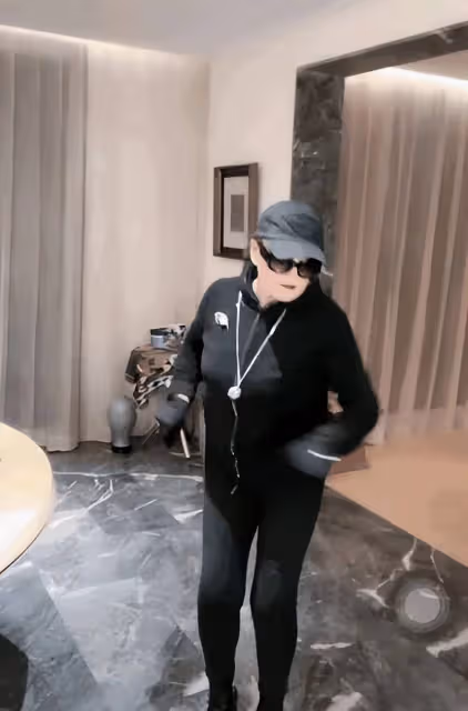 大S具俊曄連飛5個代言,婆媳大戰大S被撕得粉碎,面臨內憂外患深夜大哭
