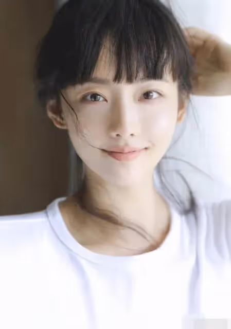 一夜四個桃色新聞大瓜，小到離婚撕破臉大到被判刑出境，個個勁爆