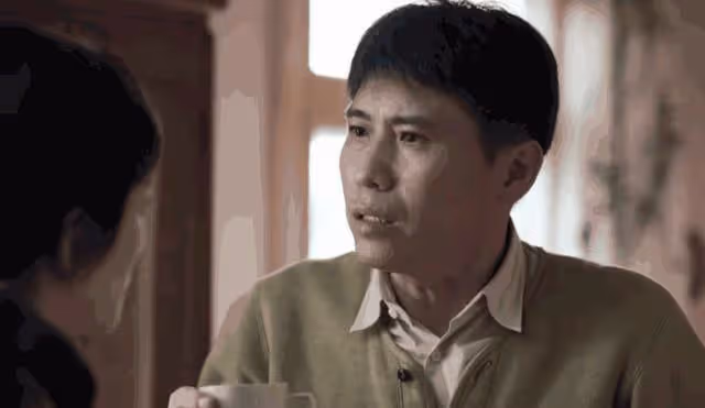 脫離濾鏡上演年代劇,展現屬於她的煙火人生