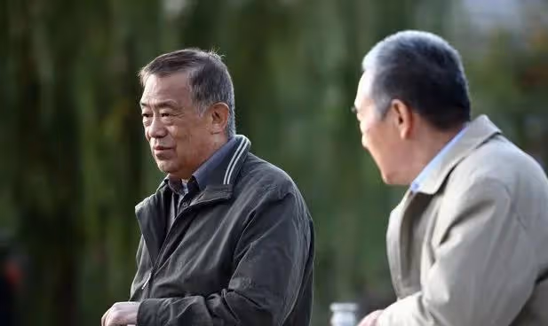 演員高明:娶初戀為妻,與兒女做鄰居,結婚52年無緋聞