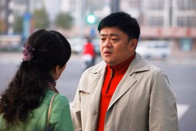 演員高明：娶初戀為妻，與兒女做鄰居，結婚52年無緋聞