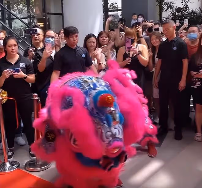 羅志祥現身店鋪剪彩,失去內地市場身價暴跌,堪比三線網紅明星