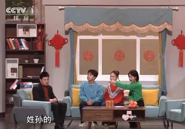 楊迪塌房到胡歌生子,我們的男女關係生病了?