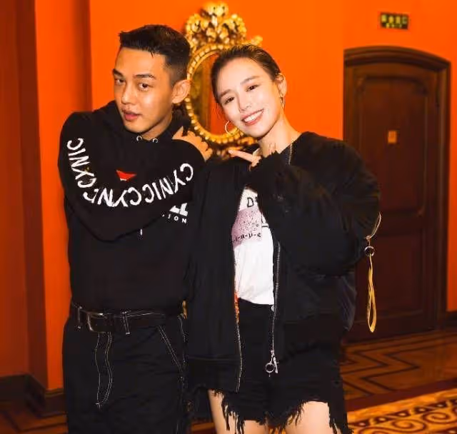 劉亞仁涉毒,但看了河正宇和宋慧喬現狀後,他大機率不會涼涼
