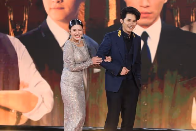 TVB一線小花撇掉「時裝車禍」稱號,身穿露背緊身裙大派福利