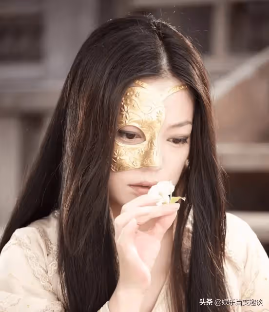 對演員來說,演活一個「小燕子「已經很牛,她卻演活5個經典角色