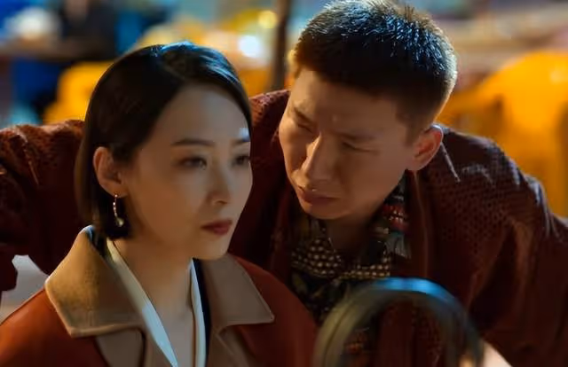 隆妮曲柵柵與高葉相愛相殺,朋友圈屏蔽陳書婷,微信紅包轉帳卻秒收