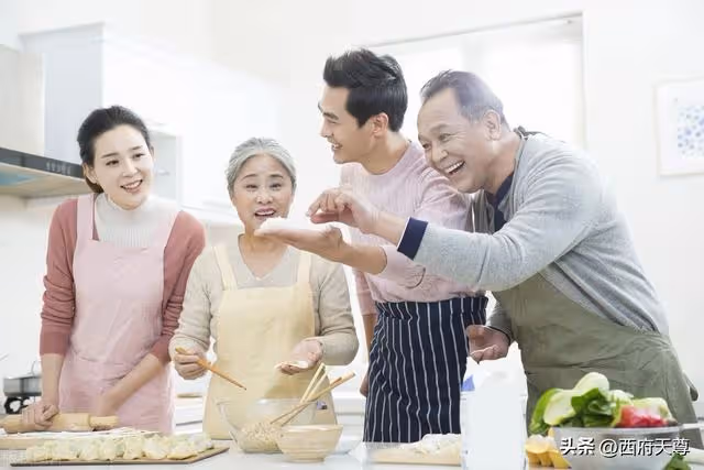 退休後不要告訴子女退休金和存款 ,不過度幫扶,不要和親戚走太近