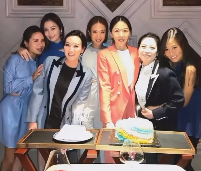 霍家長孫女的名媛生活公開,遺傳陳琪琪的美貌,和郭晶晶有些相像