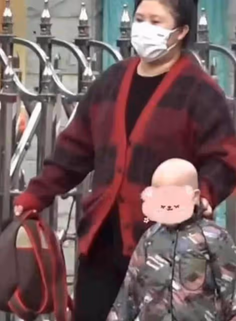 沈騰：妻子王琦發福嚴重，半夜帶著孩子聚餐，兩人的婚姻依然穩固