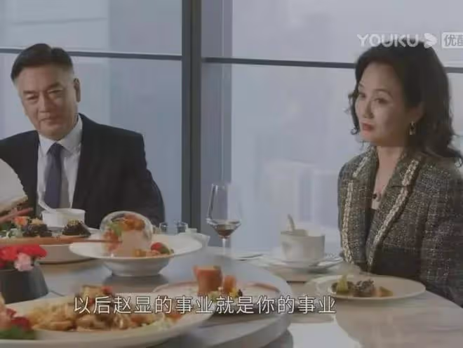 開年第一「爛劇」,人設油膩三觀不正,黃渤和朱珠也翻車了